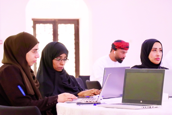 UTAS Salalah trains staff in AI for administrative work