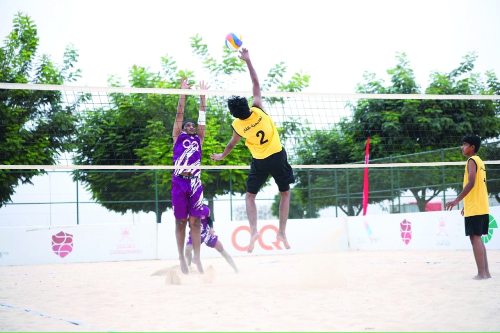 Beach volleyball teams battle for early advantage as the championship gets under way in Salalah. — Yousef al Siyabi