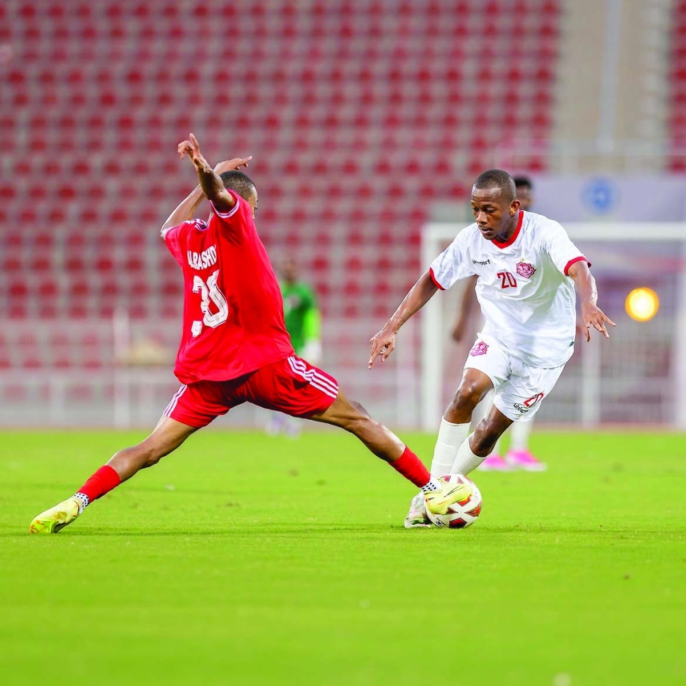 Action from Oman Club’s 2-0 victory over Dhofar at Sultan Qaboos Sports Complex in Bausher.
