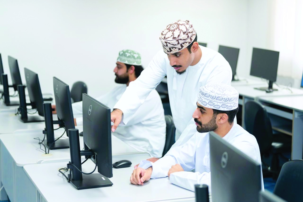 Female students account for 5,868, compared with 4,695 males.