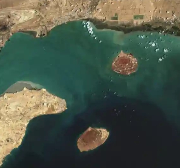 Iranian media report explosions in Kharg Island