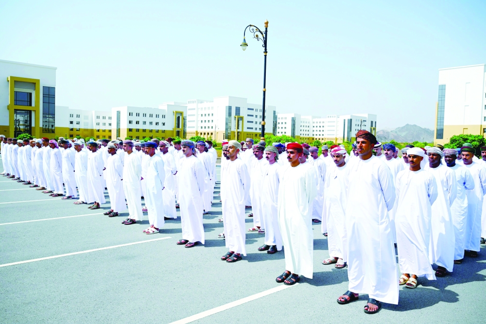The new police recruits have successfully passed the acceptance and evaluation stages in coordination with the Ministry of Labour.