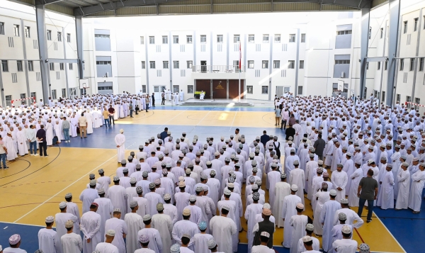 Schüler kehren zum neuen Schuljahr zurück