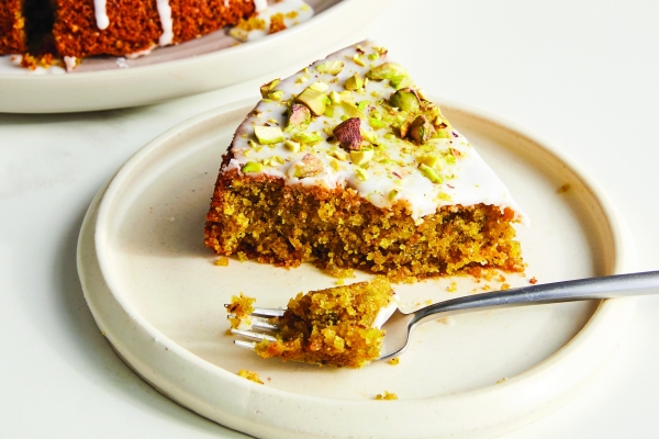 A pistachio-lemon snacking cake that’s perfect for tea