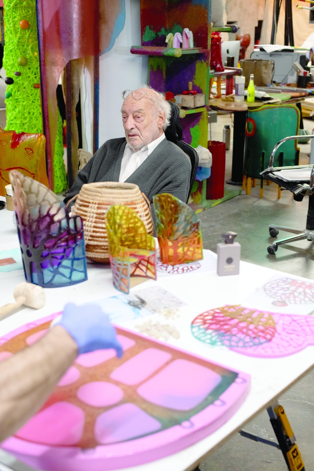 Gaetano Pesce in his workshop while working on “The Oman Collection”.