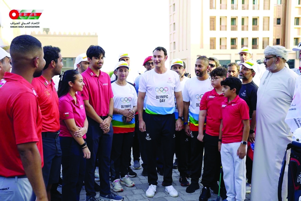 More than 800 citizens and residents took part in the event, organised by the Oman Olympic Committee.