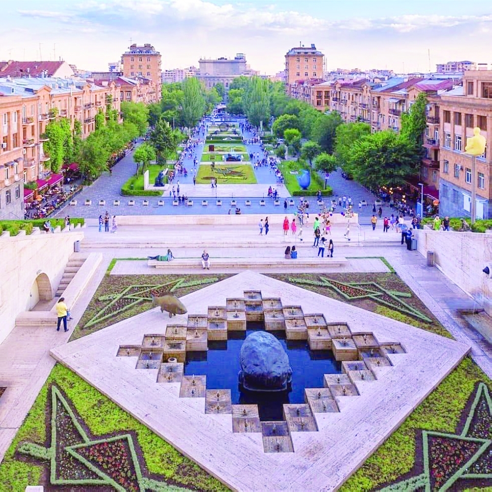 Armenia has prioritised relations with the Arab world, establishing diplomatic ties with all Arab states. 