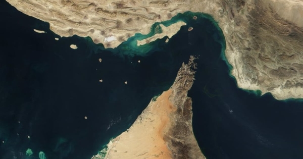 Iran bereit zur „Wiedereröffnung“ der Straße von Hormus; Saudi-Arabien ...