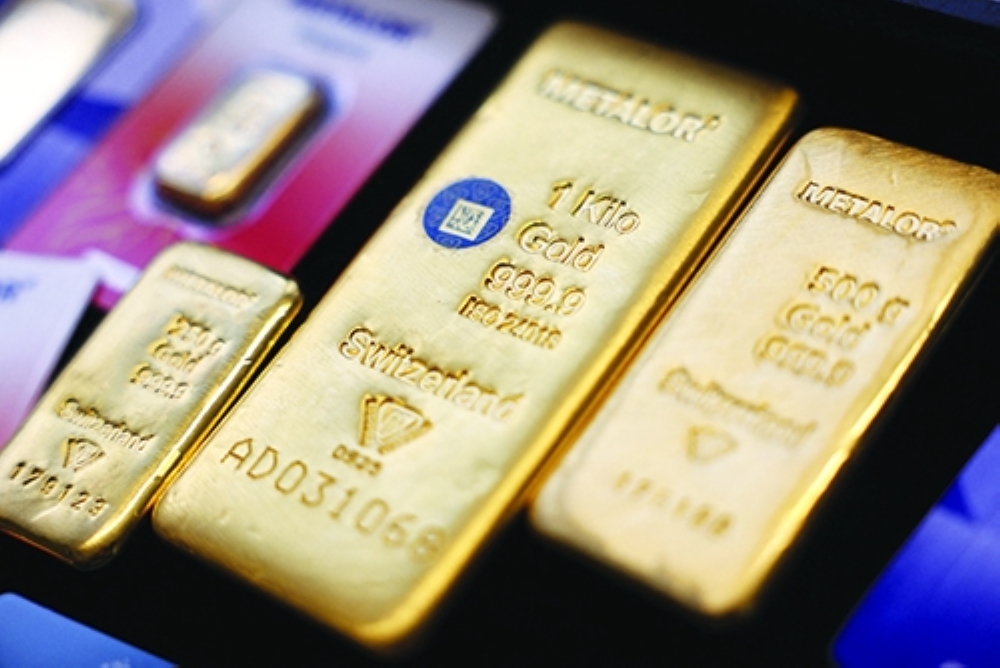 
Gold edges lower as investors brace for higher rates. 
