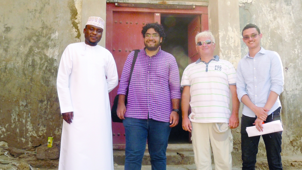 Marwan bin Ahmed bin Faraj Bait Farhan, Raid bin Abdullah Bait Said, Dr Dusko Kuzovic and a student from Dhofar University.