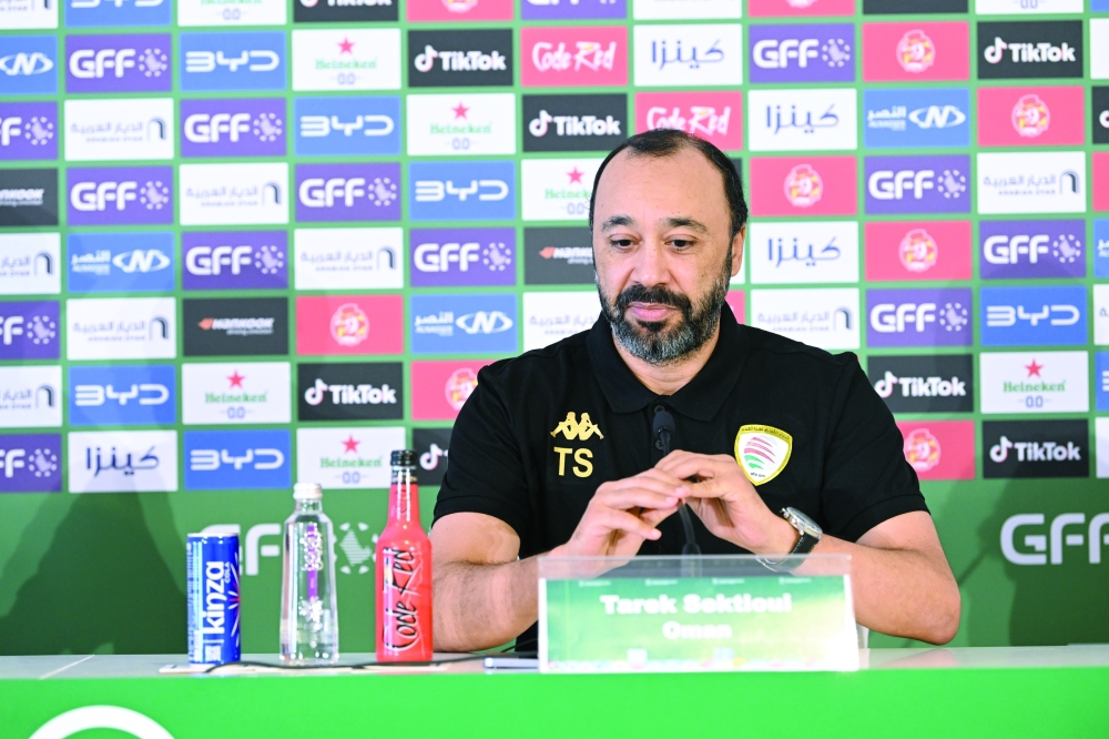 Oman head coach Tarik Sektioui expressed confidence in his players’ readiness, praising their determination to overcome difficult circumstances and reach the semifinals. — Abdulwahid al Hamadani