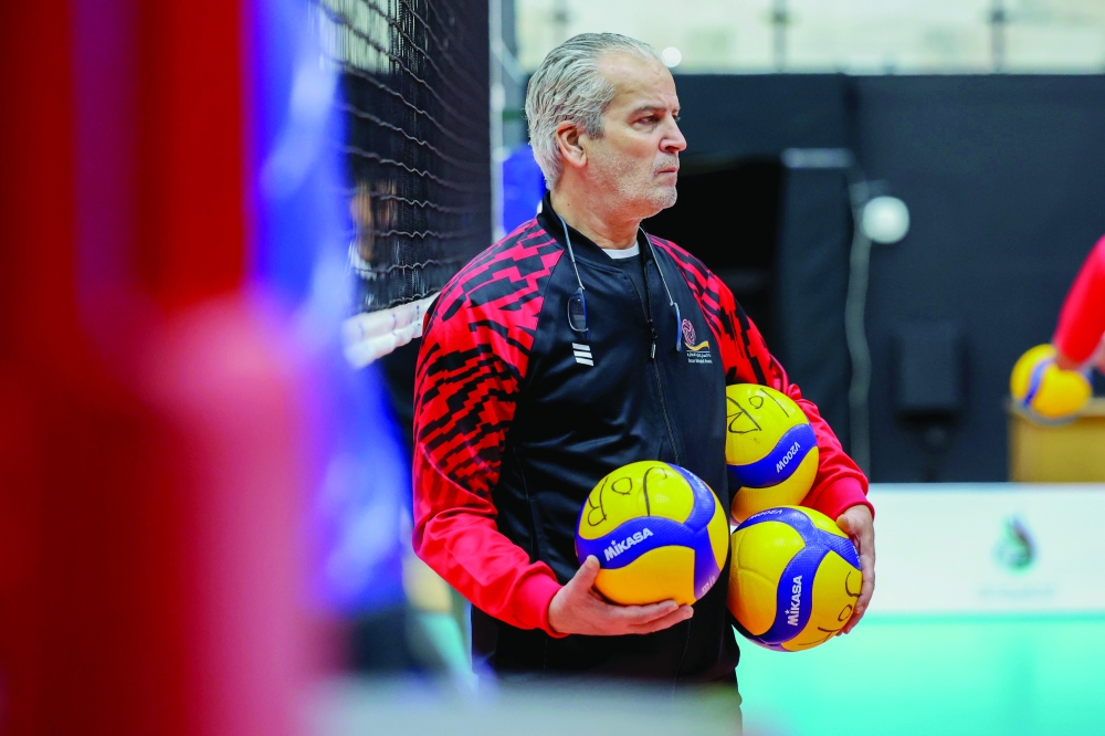 Tunisian head coach Nizar Chekili