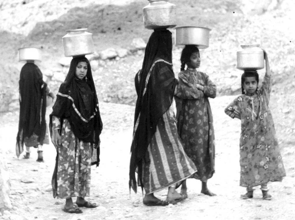 Ibri, 1976 (2)