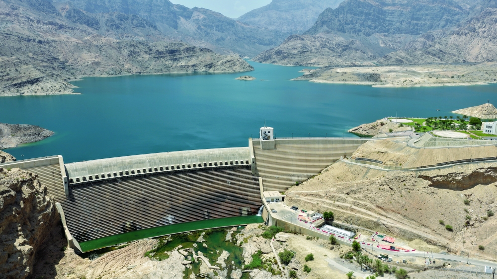 Nama Water Services is working on a project to construct a water purification plant at Wadi Dayqah Dam in the Wilayat of Qurayat.