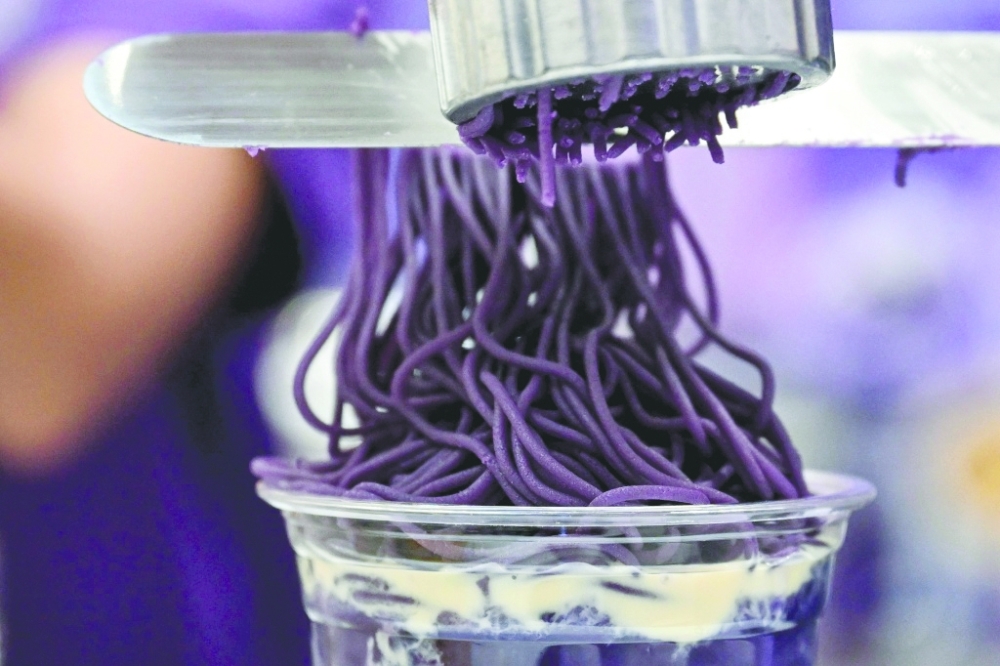  Philippine bakeries are expanding their ube offerings as the purple yam gains popularity among local consumers and international food enthusiasts.