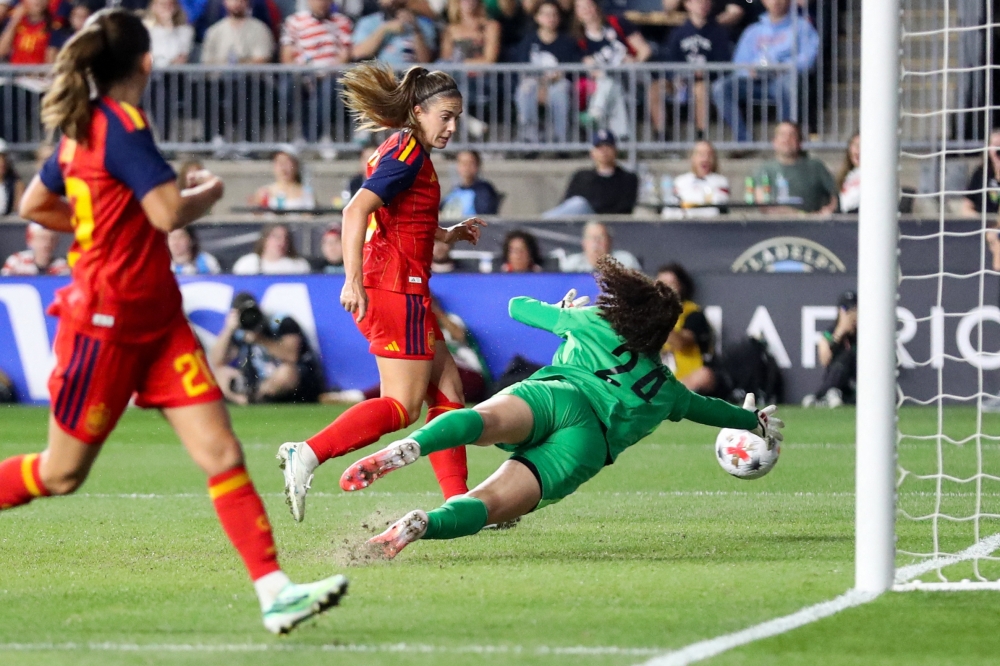 Spain midfielder Alexia Putellas (11) scores a goal during the first half against the United States at Subaru Park 