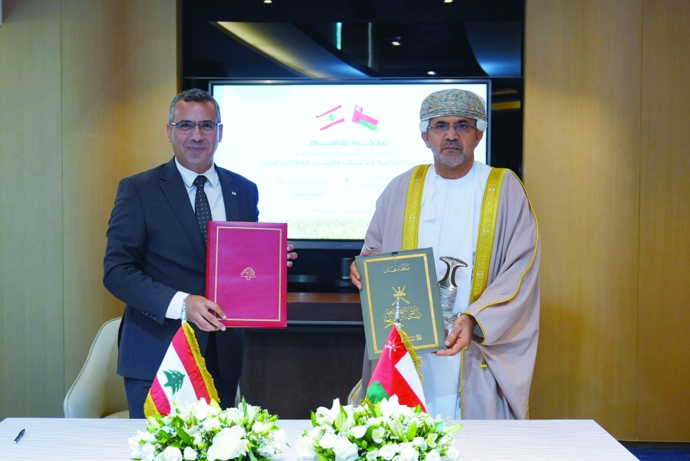 The MoU was signed by Dr Saud bin Hamoud al Habsi and Dr Nizar Youssef Hani.