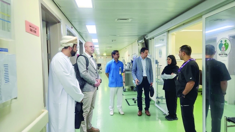 Experts from the Omani Centre for Regulating Organ and Human Tissue Donation and Transplantation and the Spanish Donation and Transplantation Institute during the visit. — ONA