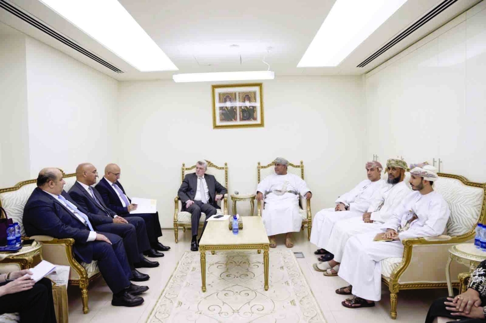 Officials of the Ministry of Education and the visiting Jordanian delegation during the meeting in Muscat.
