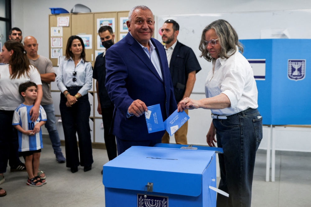 Gadi Eisenkot, leader of the Yashar party, votes during the national election, in Herzliya, Israel, October 27, 2026. 
