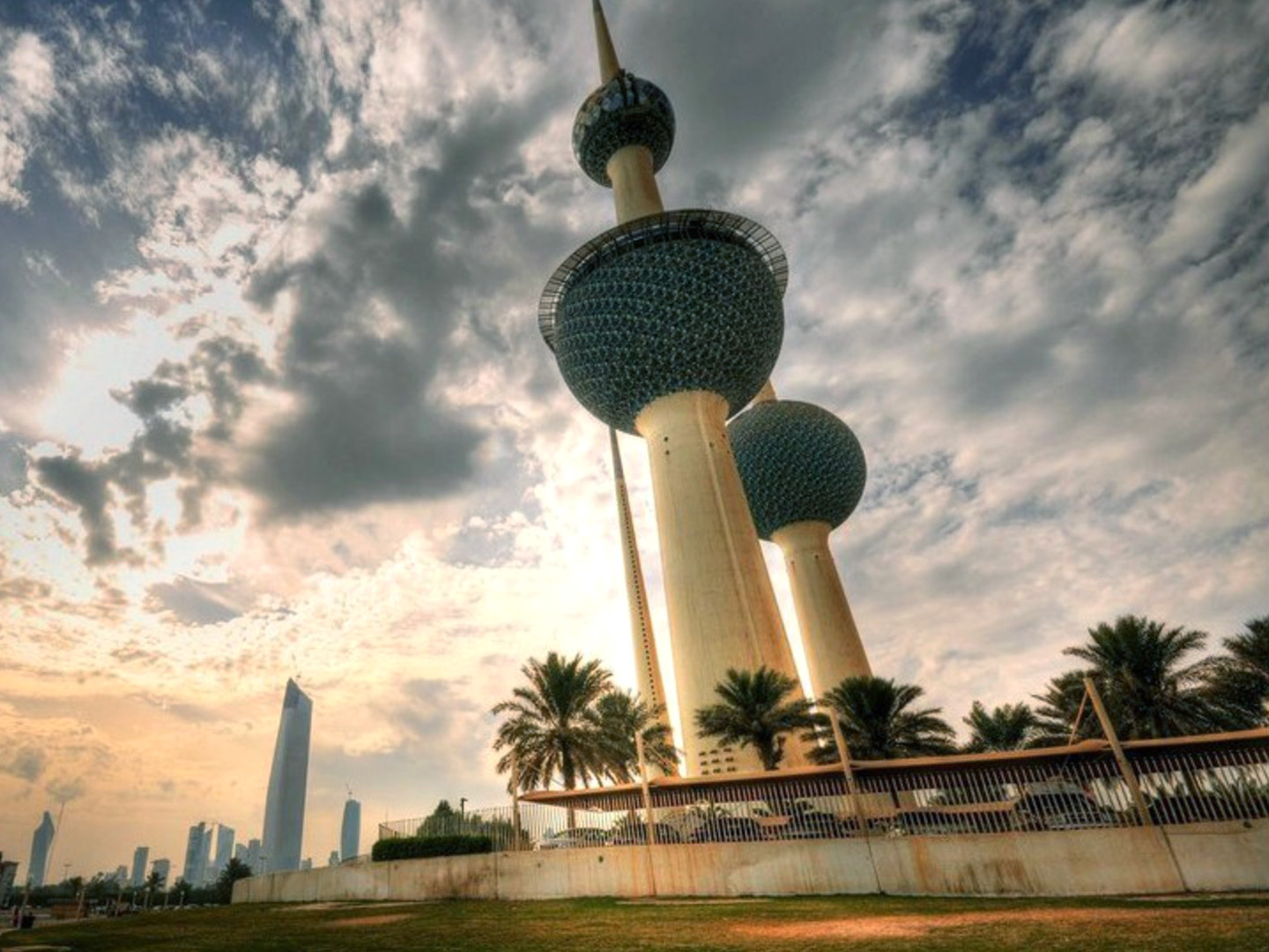 78eed2_bf4c0c3750d64411b3845922e5d5812e-mv2