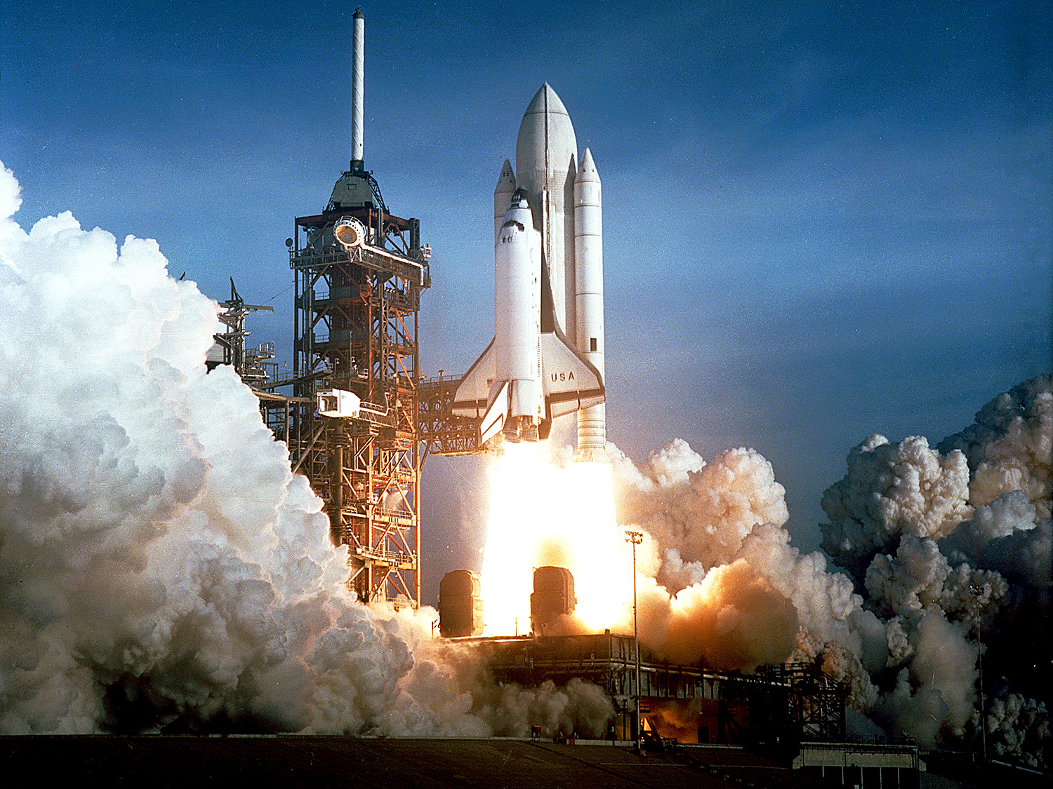 space_shuttle_columbia_launching