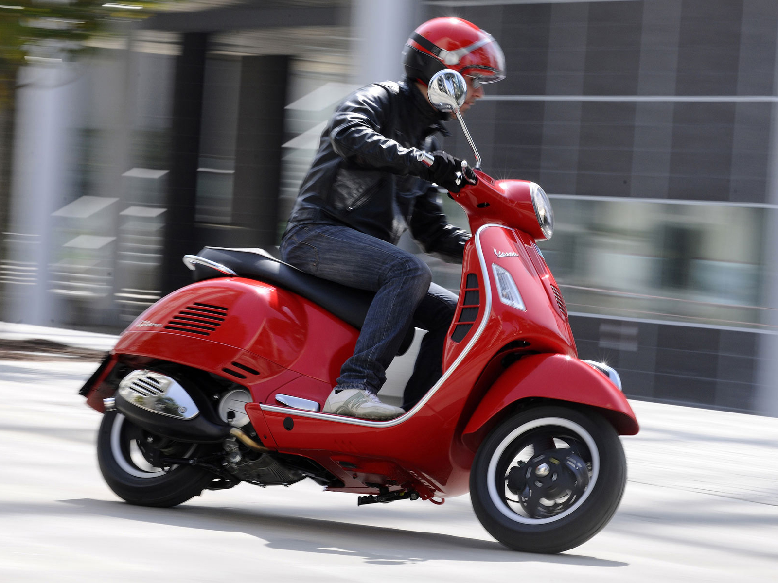 Vespa_GTS_125_Super_2009_12_1920x1200