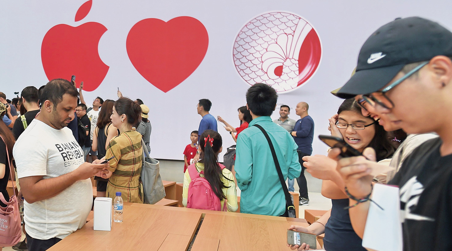 Apple opens first official store in SE Asia Oman Observer
