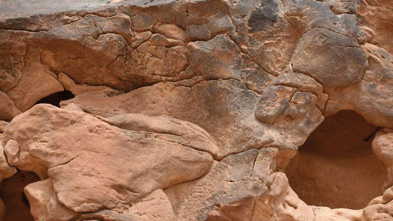 the-site-of-an-archaeological-discovery-of-ancient-rock-art-in-saudi-arabia-s-northwestern-al-jouf-province-1519695852629-4