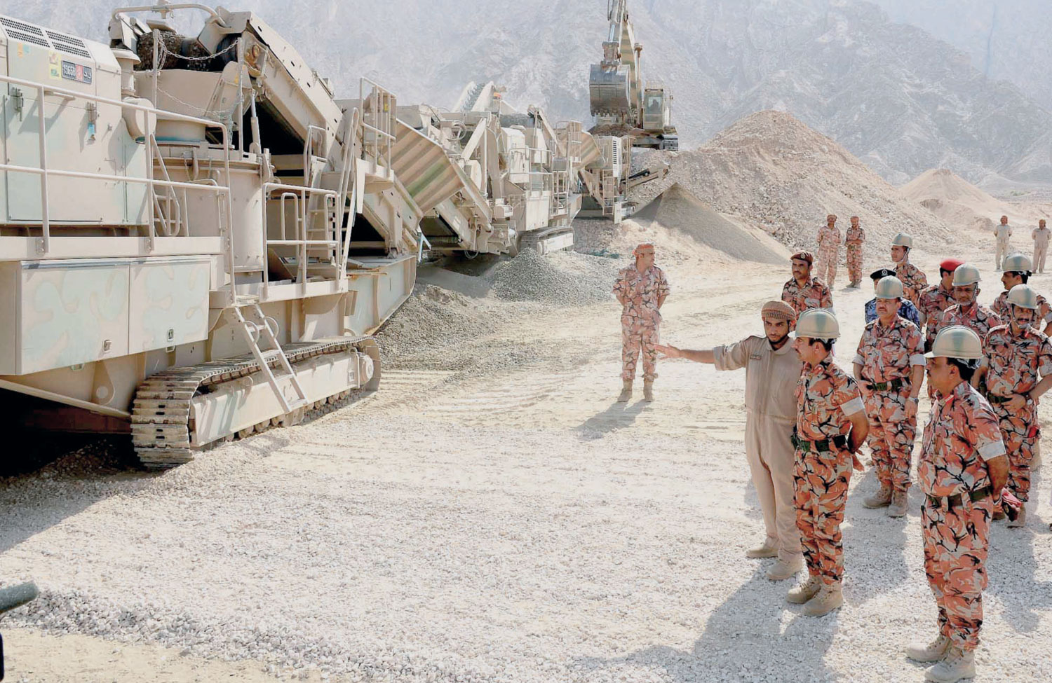 RAO commander opens SAF’s asphalt factory - Oman Observer