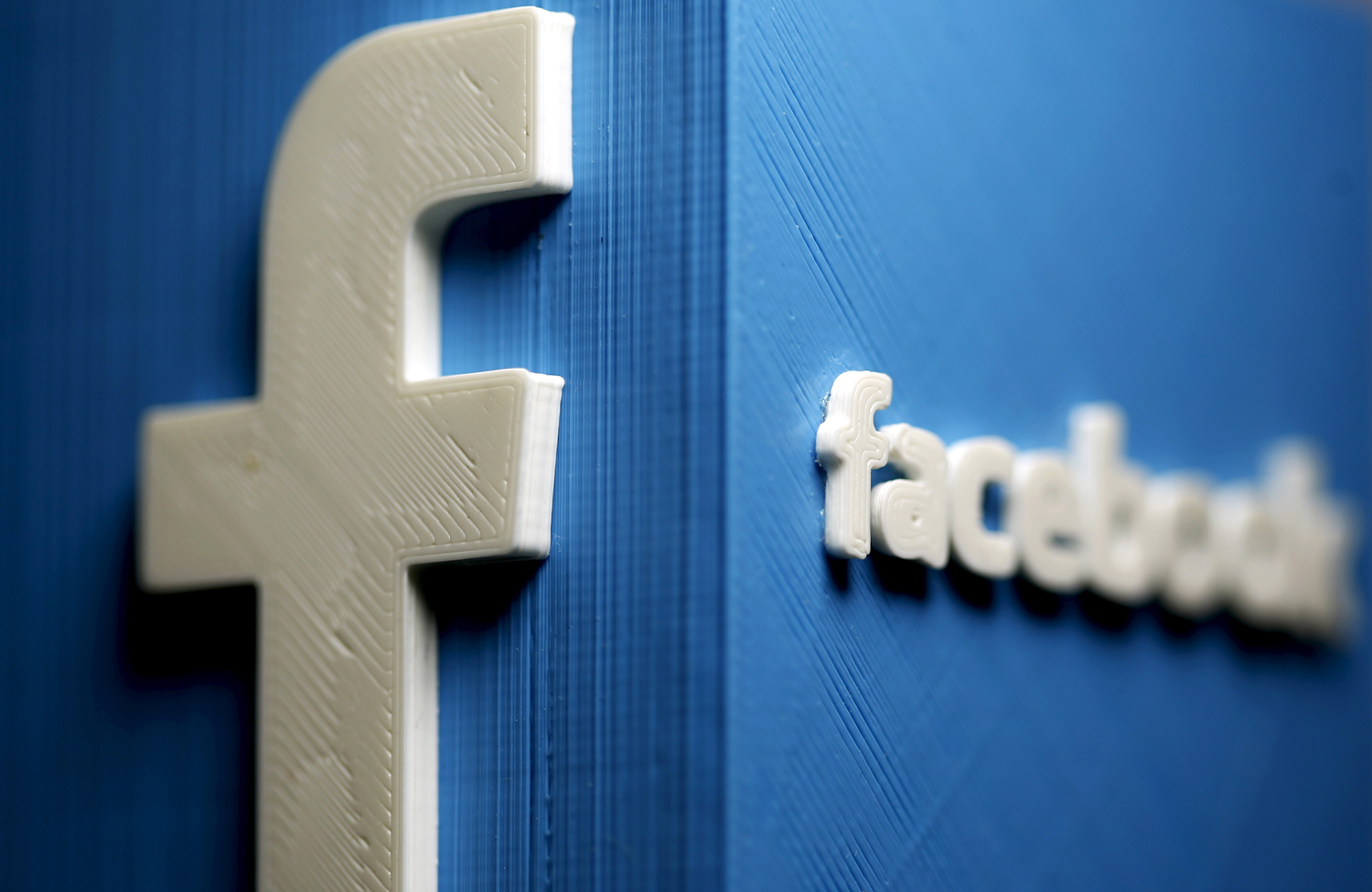 facebook-logo-large-100690887-orig