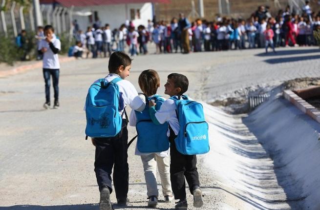 000_6J41S_oman_budget_education