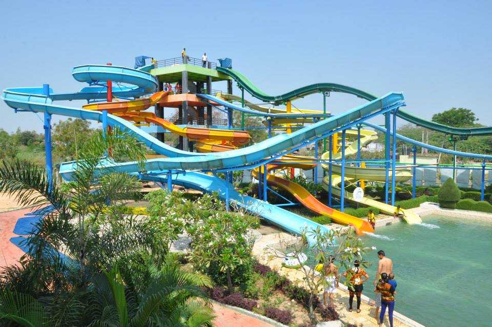 water park