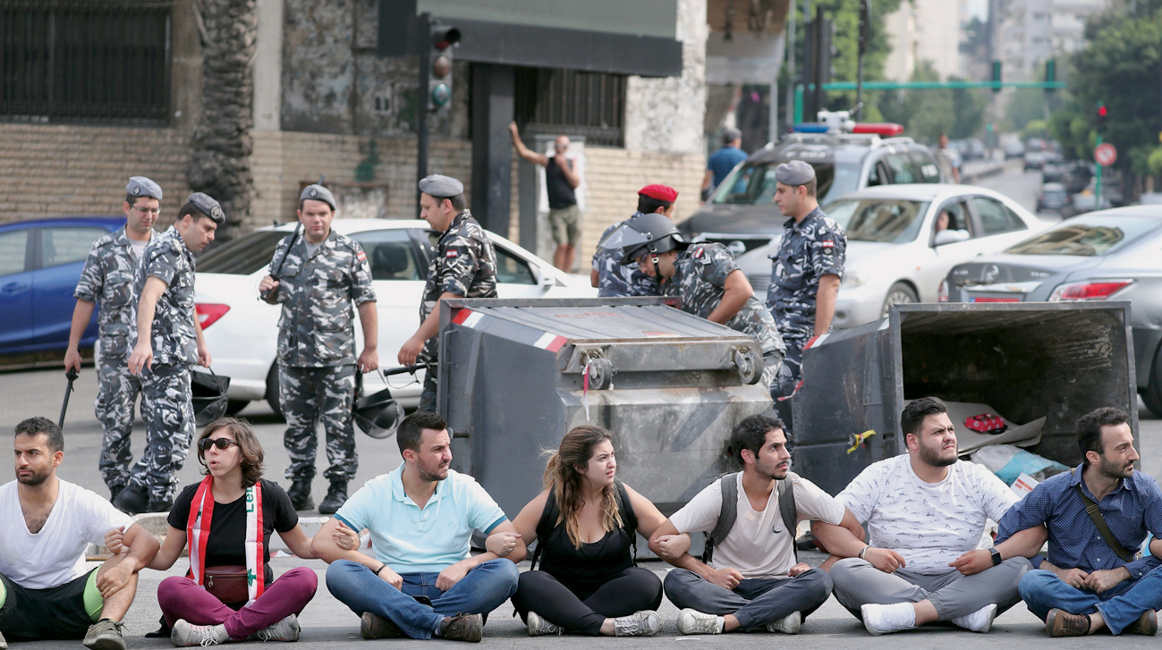Lebanon protests enter 10th day with no end in sight - Oman Observer