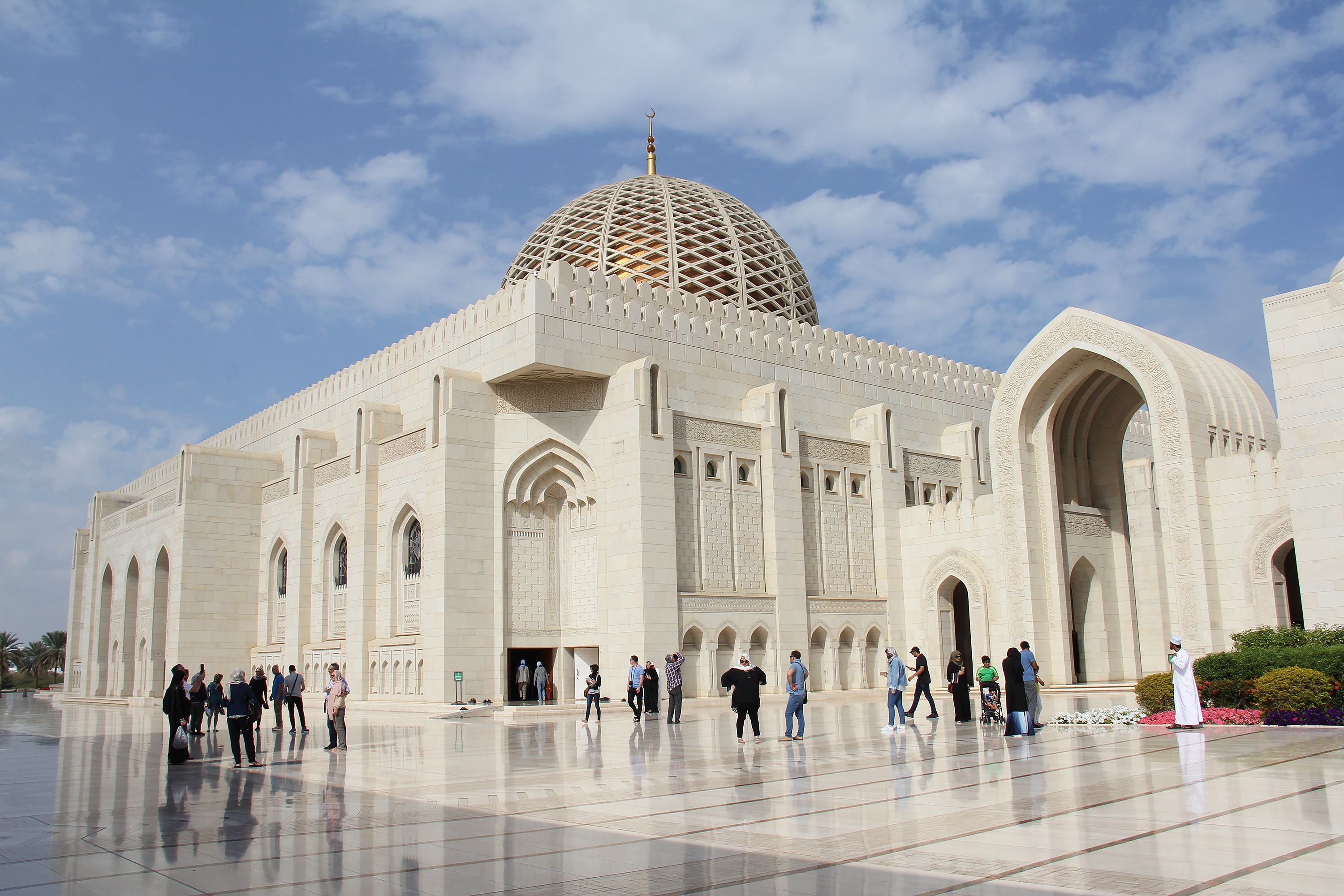 sultan-qaboos-grand-mosque-3228100