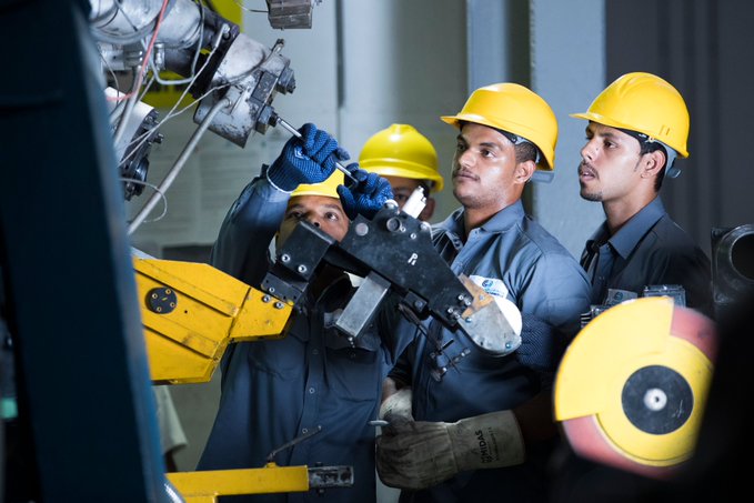 Ithraa - Omani technical workers