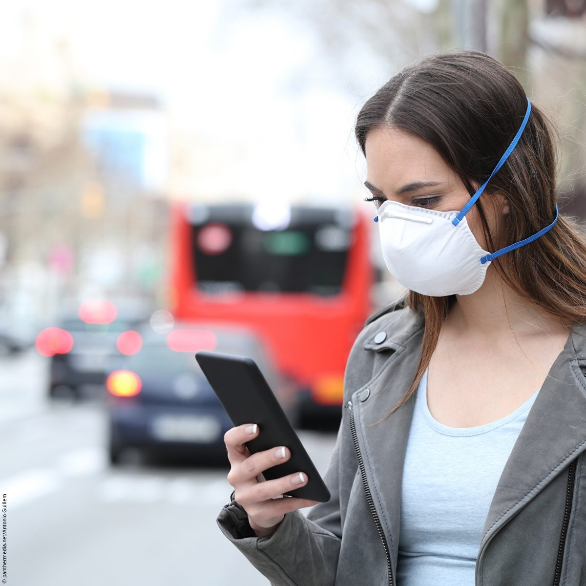 Mobile_app_virus_panthermedia.net_Antonio_Guillem_sharepic_facebook