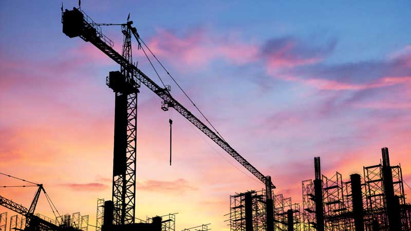 P17-Liquidity-crunch-strangling-Oman-construction-industry-(2)