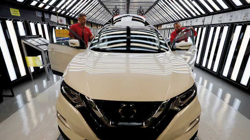 P9-UK-car-output-falls-by-nearly-half-in-August